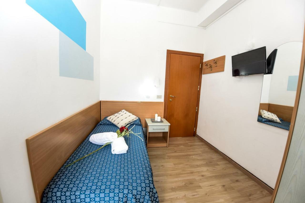Hotel Miramare Marotta Bagian luar foto