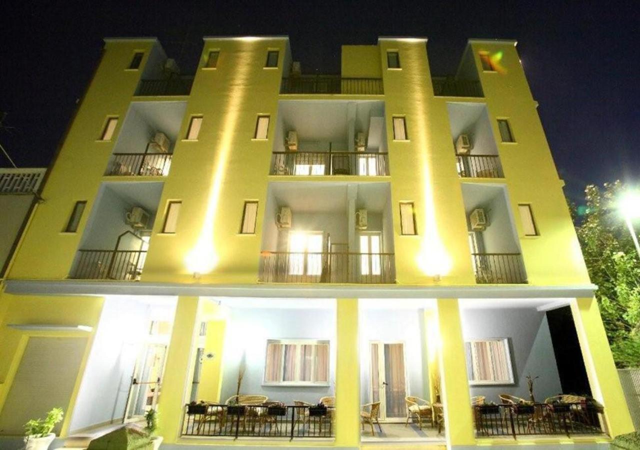 Hotel Miramare Marotta Bagian luar foto